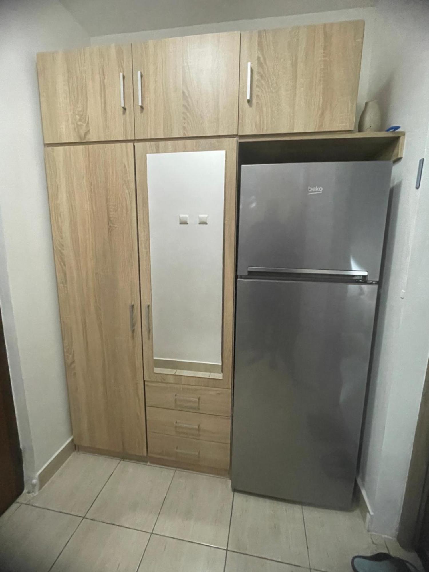 Central Studio Lcs Hunedoara Bagian luar foto